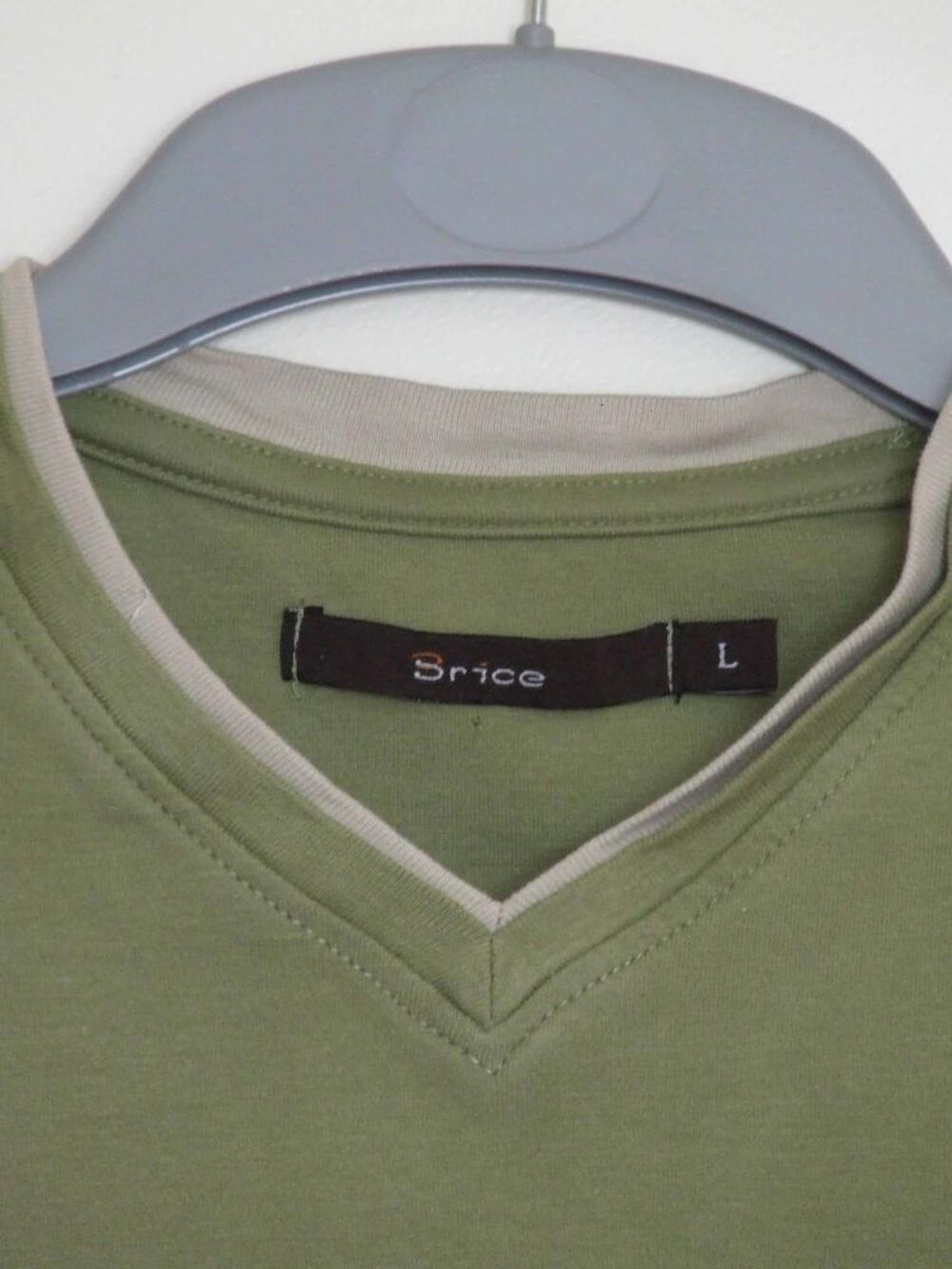 Tee-shirt col en V, BRICE, Vert d'eau, Taille L,TBE Vêtements