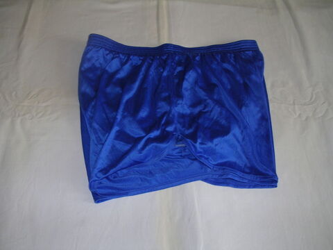 SHORT NYLON  RUNNING SOFFE USA ORIGINAL 30 La Membrolle-sur-Choisille (37)