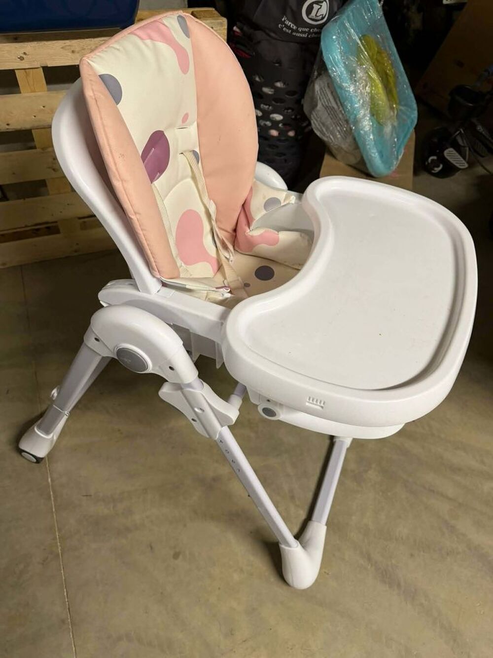 Chaise haute Puériculture