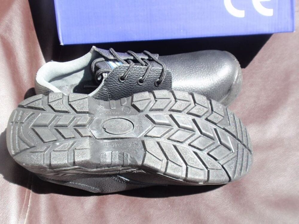 Chaussures de S&eacute;curit&eacute; MEDISTOCK Homme neuf. Chaussures