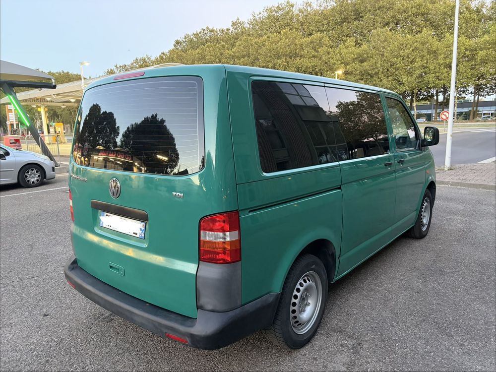 Transporter Combi TDI 102 Court 2007 occasion 01000 Bourg-en-Bresse
