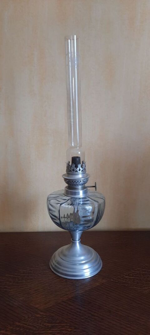 LAMPE  PTROLE 15 Saint-Christol-ls-Als (30)