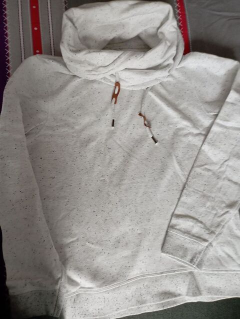 Sweat EDJI, taille M 7 Strasbourg (67)