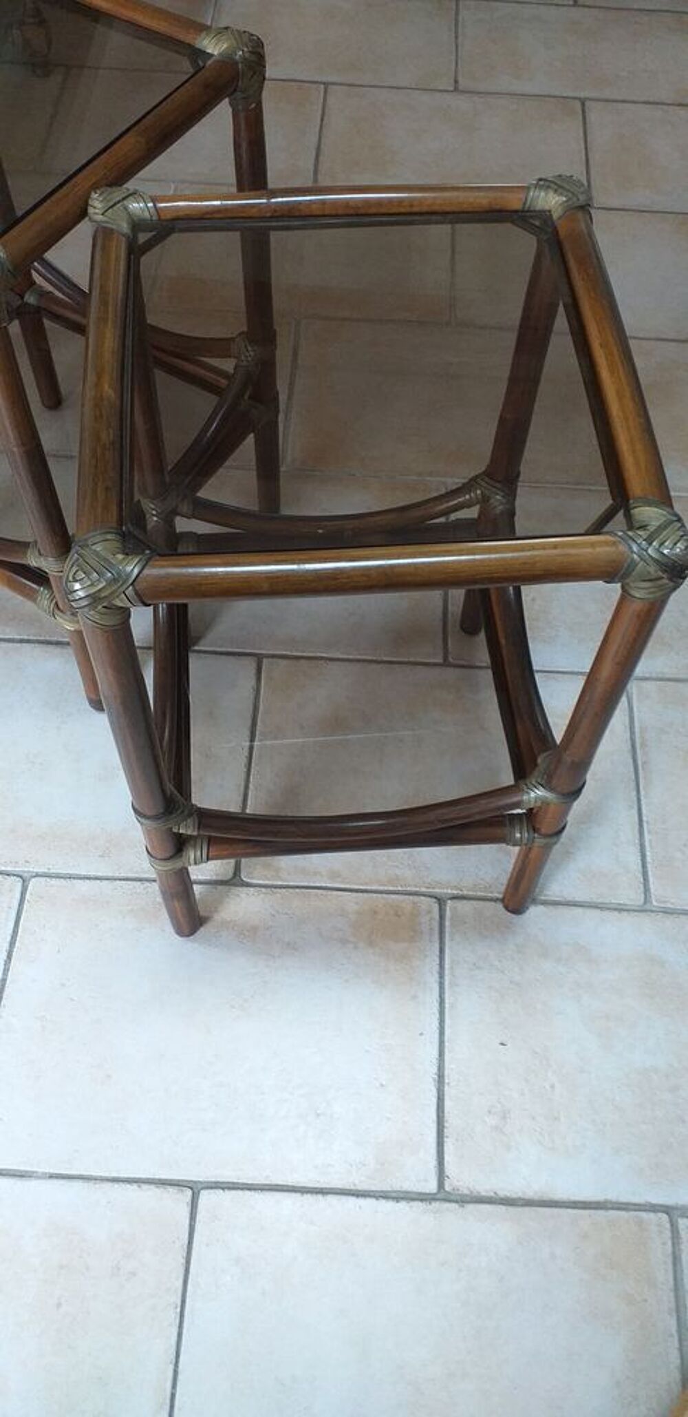 table bout de canap&eacute; Meubles