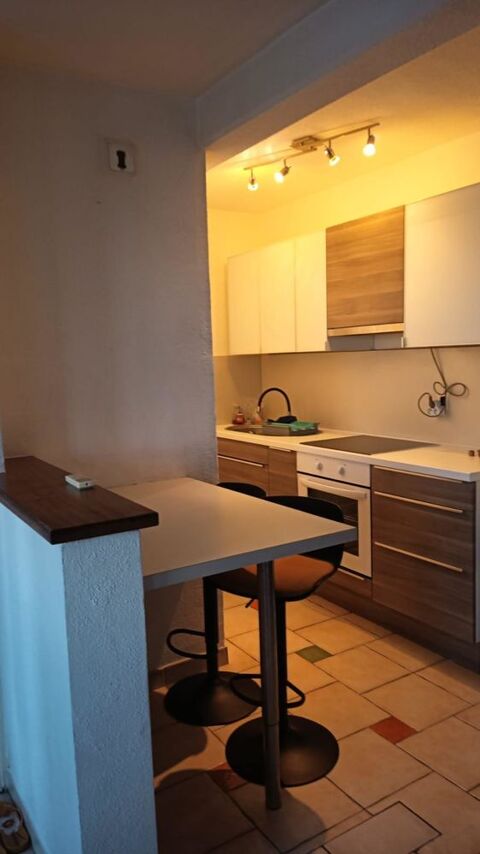  Appartement � louer 2 pi�ces 34 m� S�te