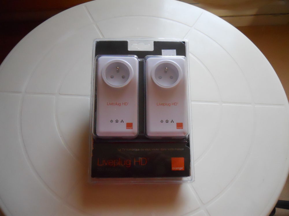 LIVEPLUG HD+200 MBITS/S de chez ORANGE Photos/Video/TV