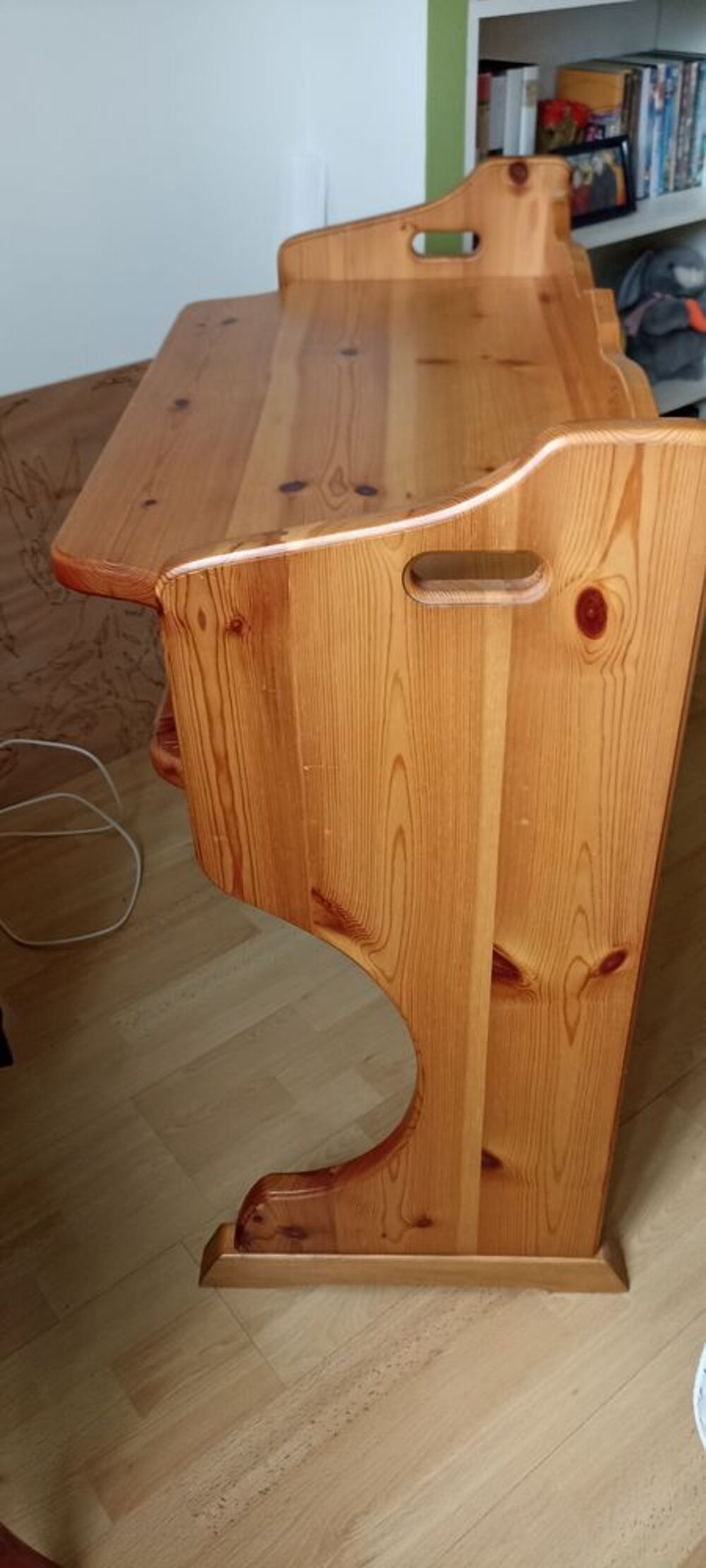 Bureau pour enfant de tr&egrave;s belle qualit&eacute; en pin massif Meubles