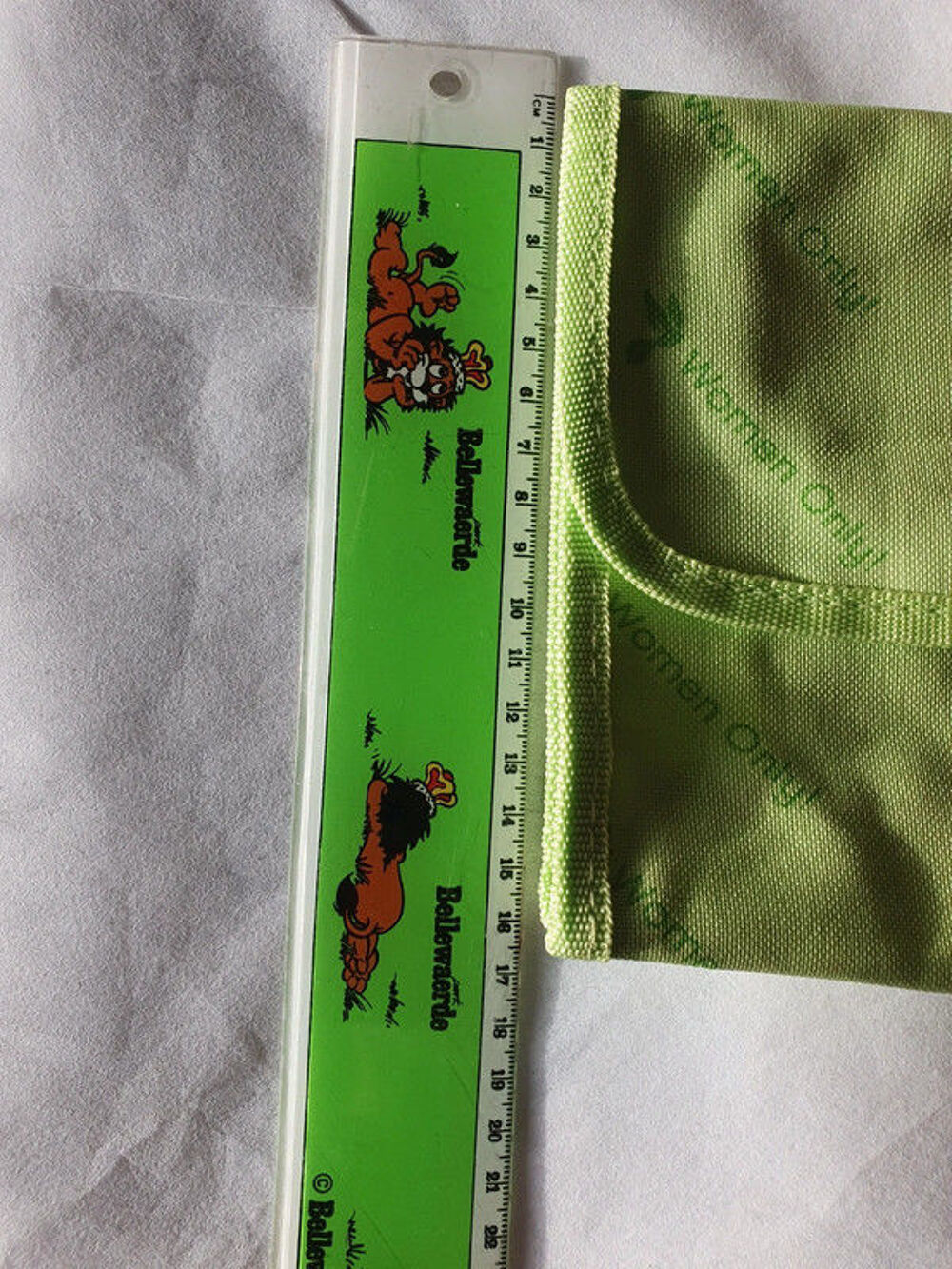 trousse verte Maroquinerie
