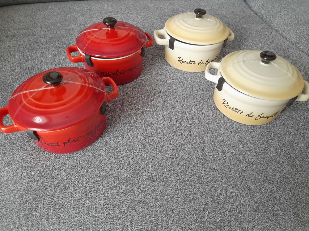 4 COCOTTES NEUVES en GRES EMAILLE Cuisine