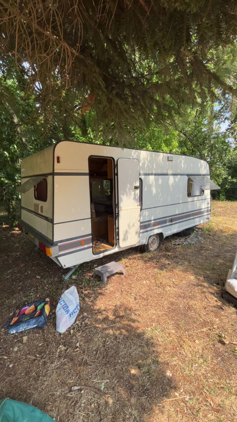 B&Uuml;RSTNER Caravane 1990 occasion Saint-Christoly-de-Blaye 33920