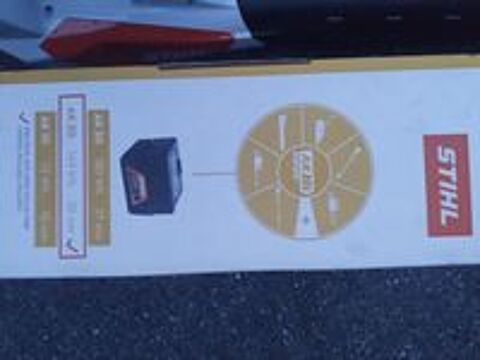   Souffleur STIHL BGA 57 + batterie AK20 + chargeur AL101 