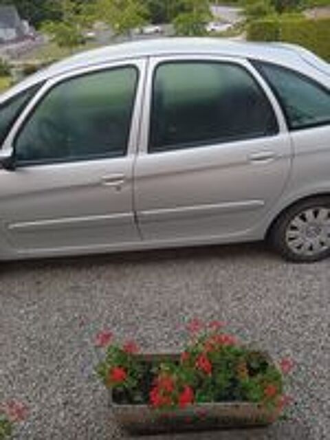 Picasso Xsara 1.6i 16V 2005 occasion 50700 Saint-Joseph