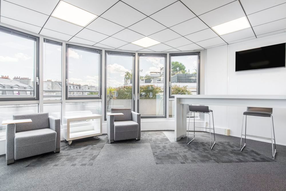   Louez un grand espace de bureau pour 50 personnes à Levallois-Perret Anatole France Levallois-perret