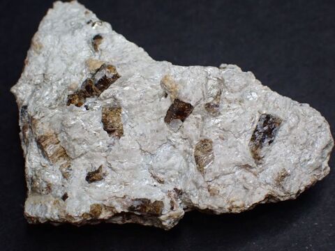 Dravite Cayola Chteau d'Olonne e France 27gr 49 x 34 x 14 La Petite-Raon (88)