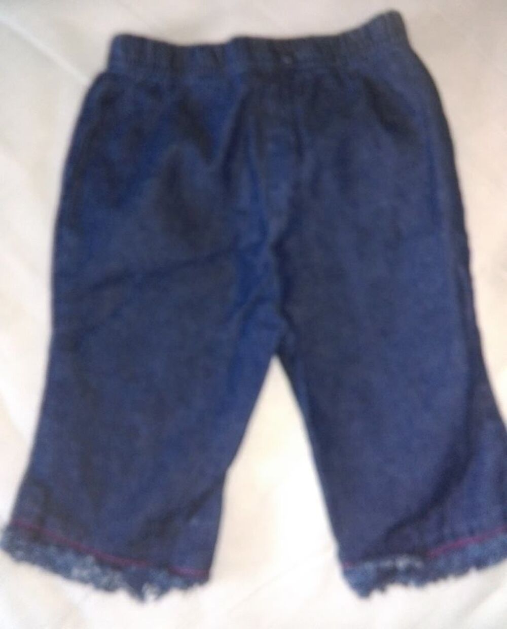 pantalon fille absorba- 3 mois bon &eacute;tat 0.70 euro
Puriculture