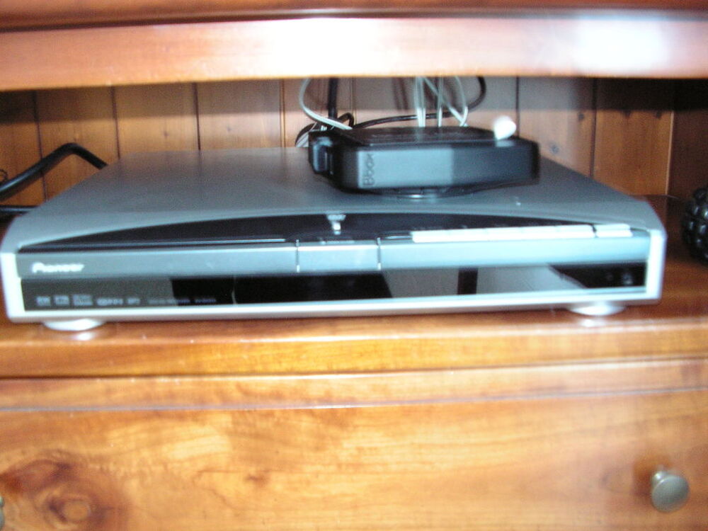 Lecteur DVD Pioneer argent&eacute; Audio et hifi