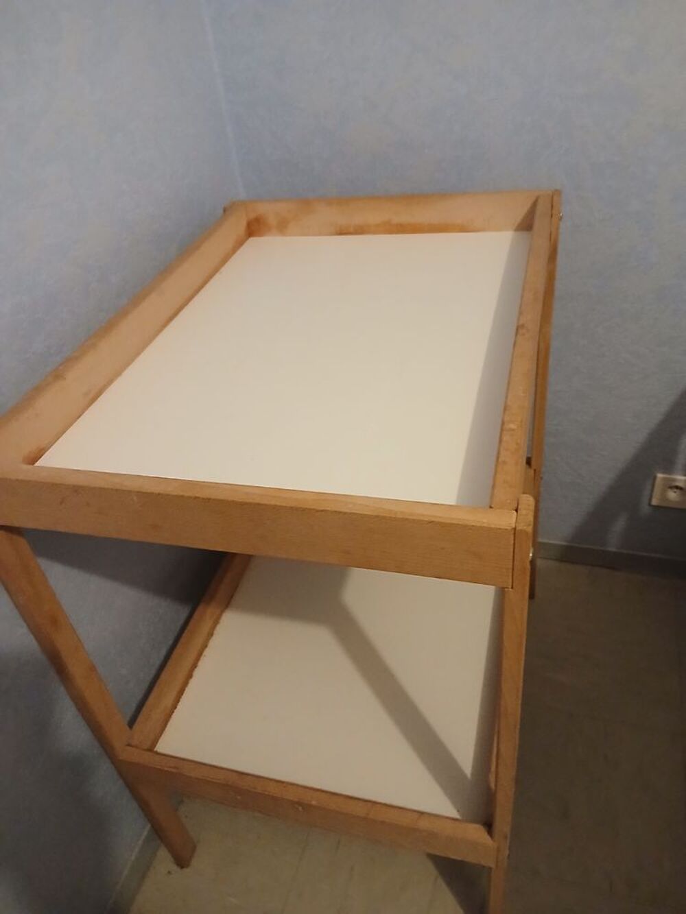 Table &agrave; langer Mobilier enfants