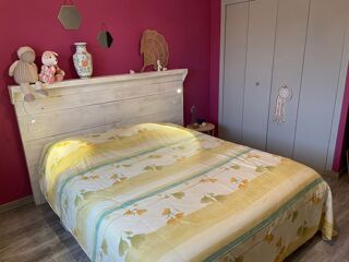  Villa à vendre 5 pièces 3148 m²