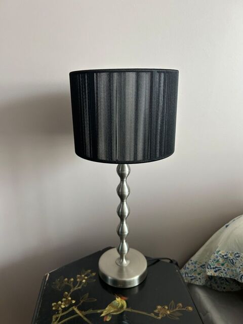 Titre : déménagement - Lampe noire élégante Grenoble (38)