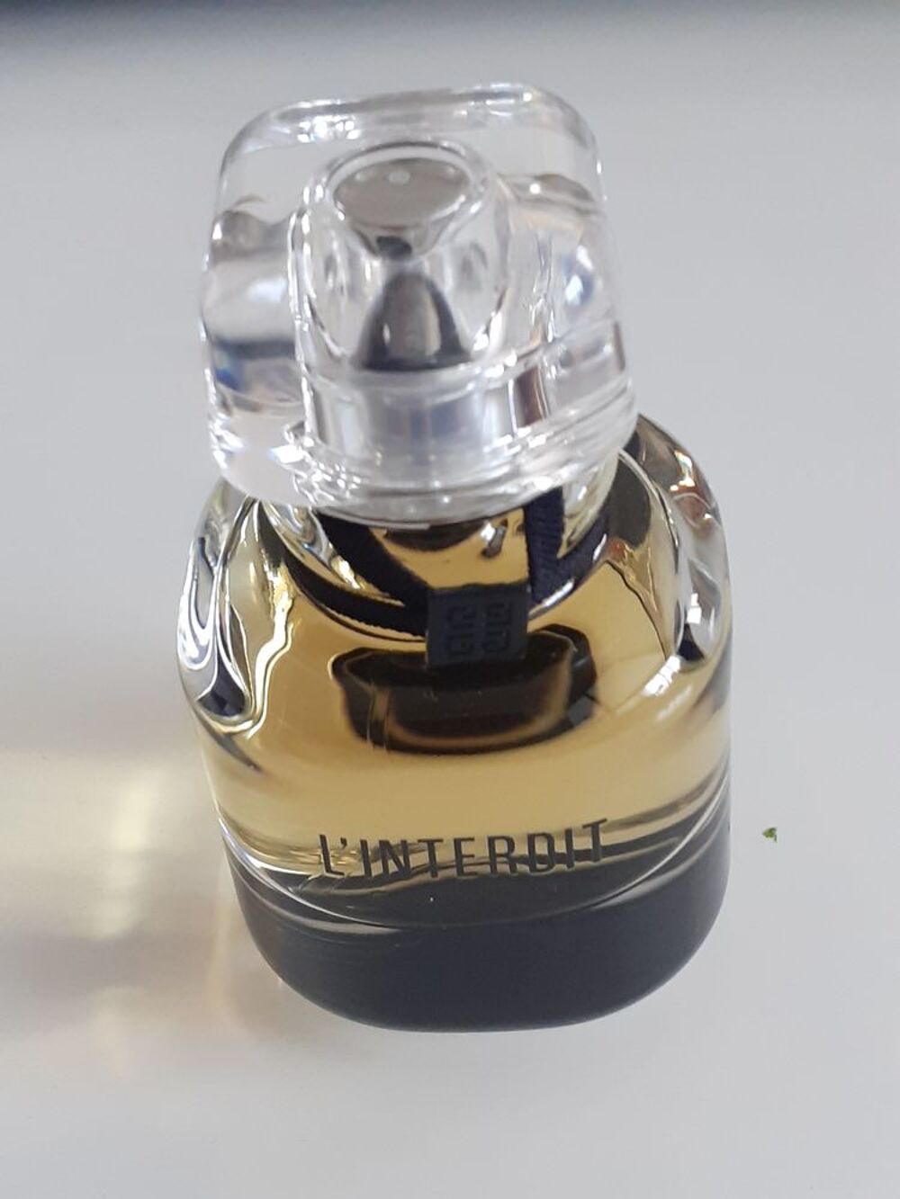 Eau de parfum L'Interdit de Givenchy 35 mL 30 euros Vtements