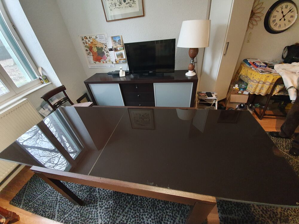 TABLE DE SALLE A MANGER ET MEUBLE Meubles