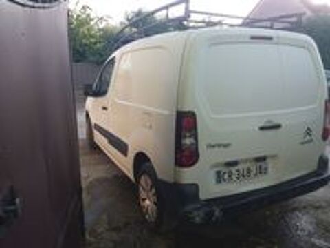Berlingo BERLINGO 20 L1 HDi 75 FAP COURT 625 KG BUSINESS 2013 occasion 77250 Veneux-les-Sablons
