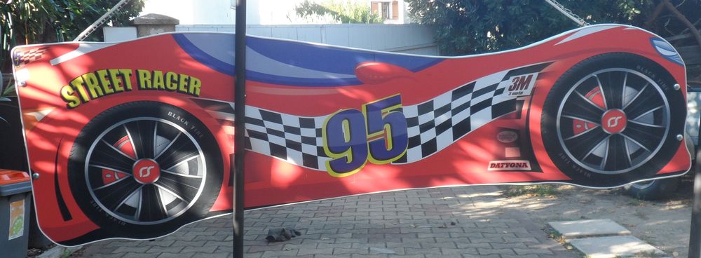 Panneau d&eacute;co voiture de course bi-c&ocirc;t&eacute; 3M 95 STREET RACER Décoration