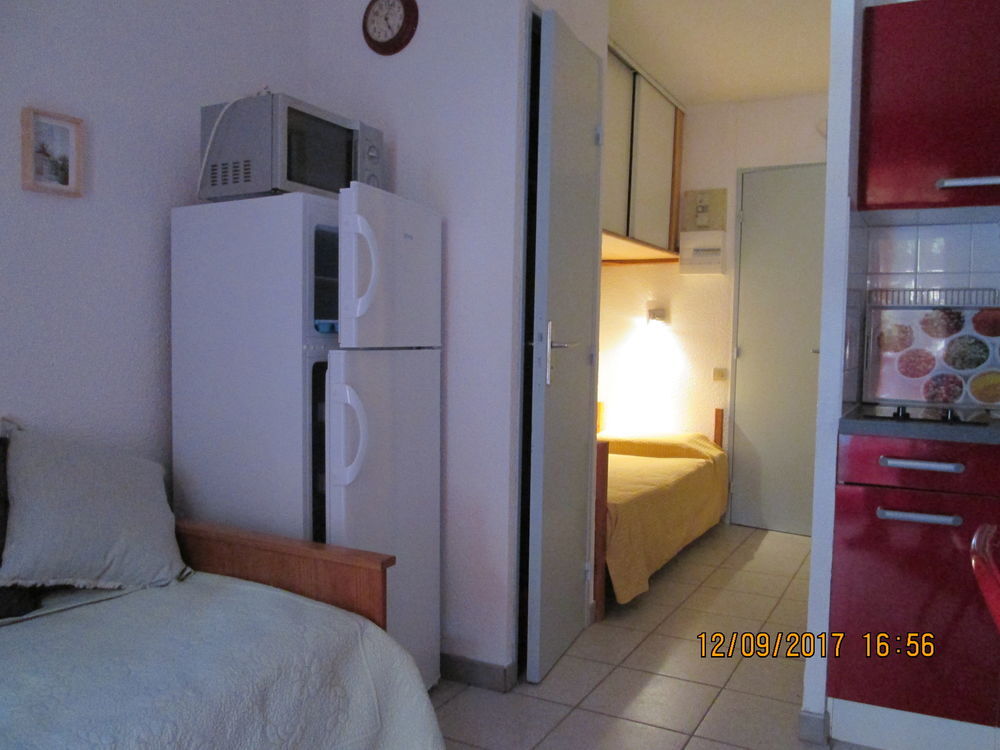   STUDIO MEUBLE TOUT CONFORT CLASSE  2* WIFI Vacances  / Offres de location 