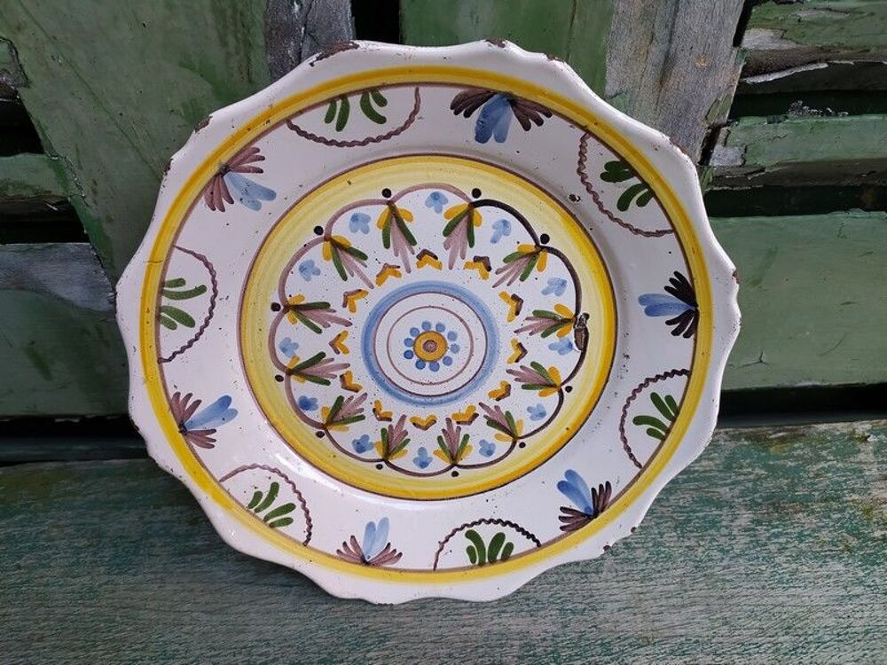 Assiette Fa&iuml;ence de Nevers Style XVIII&egrave;me Décoration