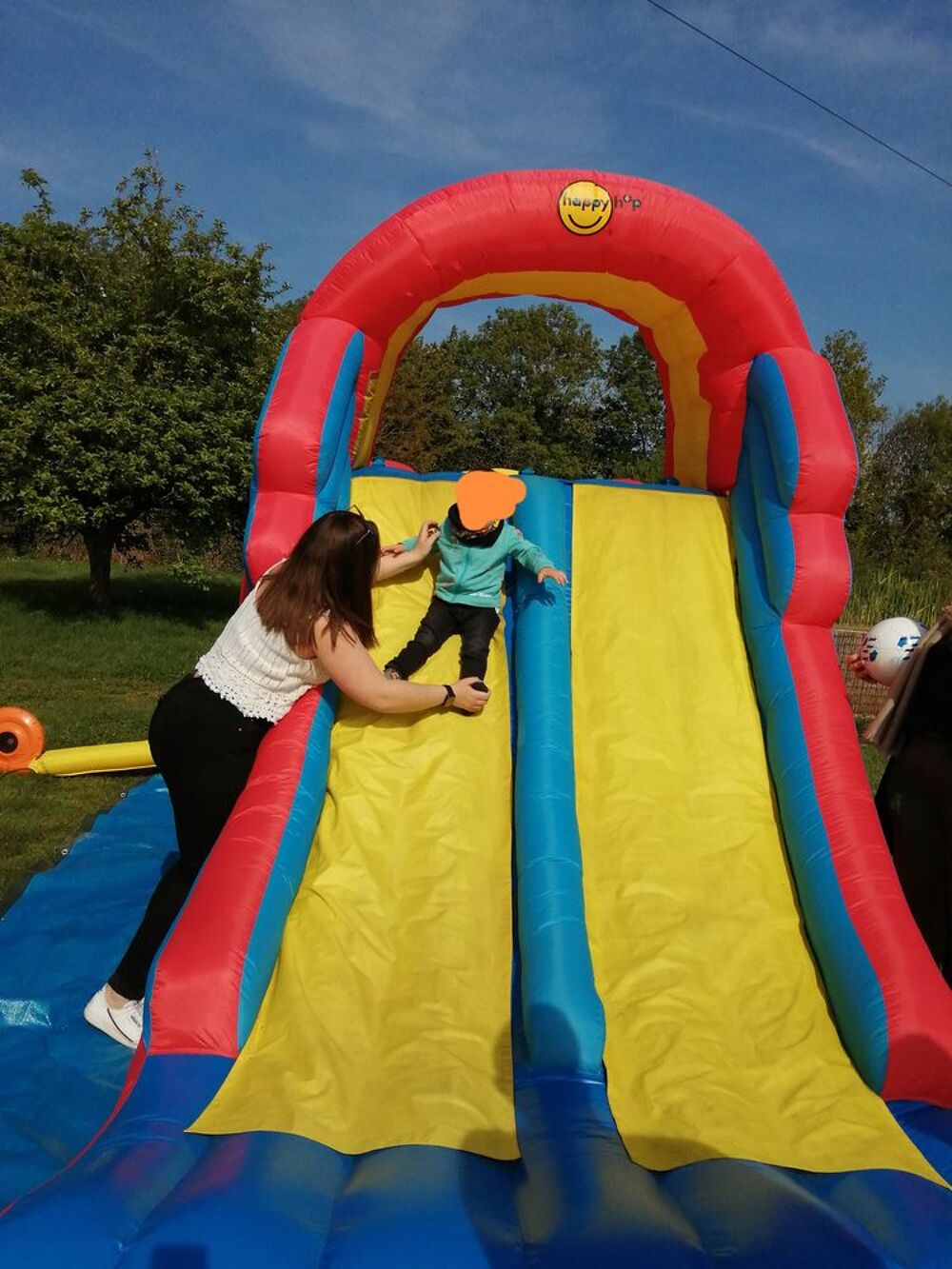Ch&acirc;teau gonflable Happy Hop avec double piste de toboggan Jeux / jouets