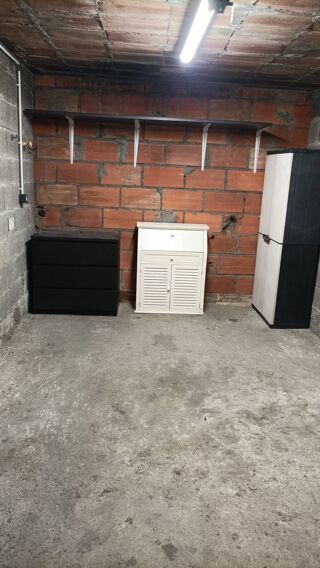  Parking / Garage  louer 15 m