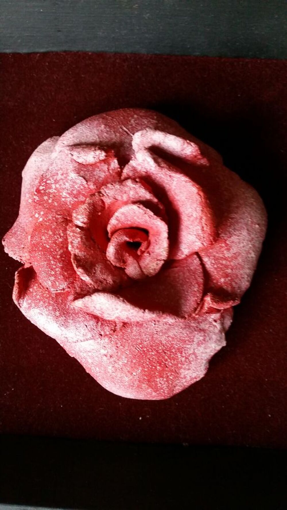 Tableau rose en ceramique Décoration