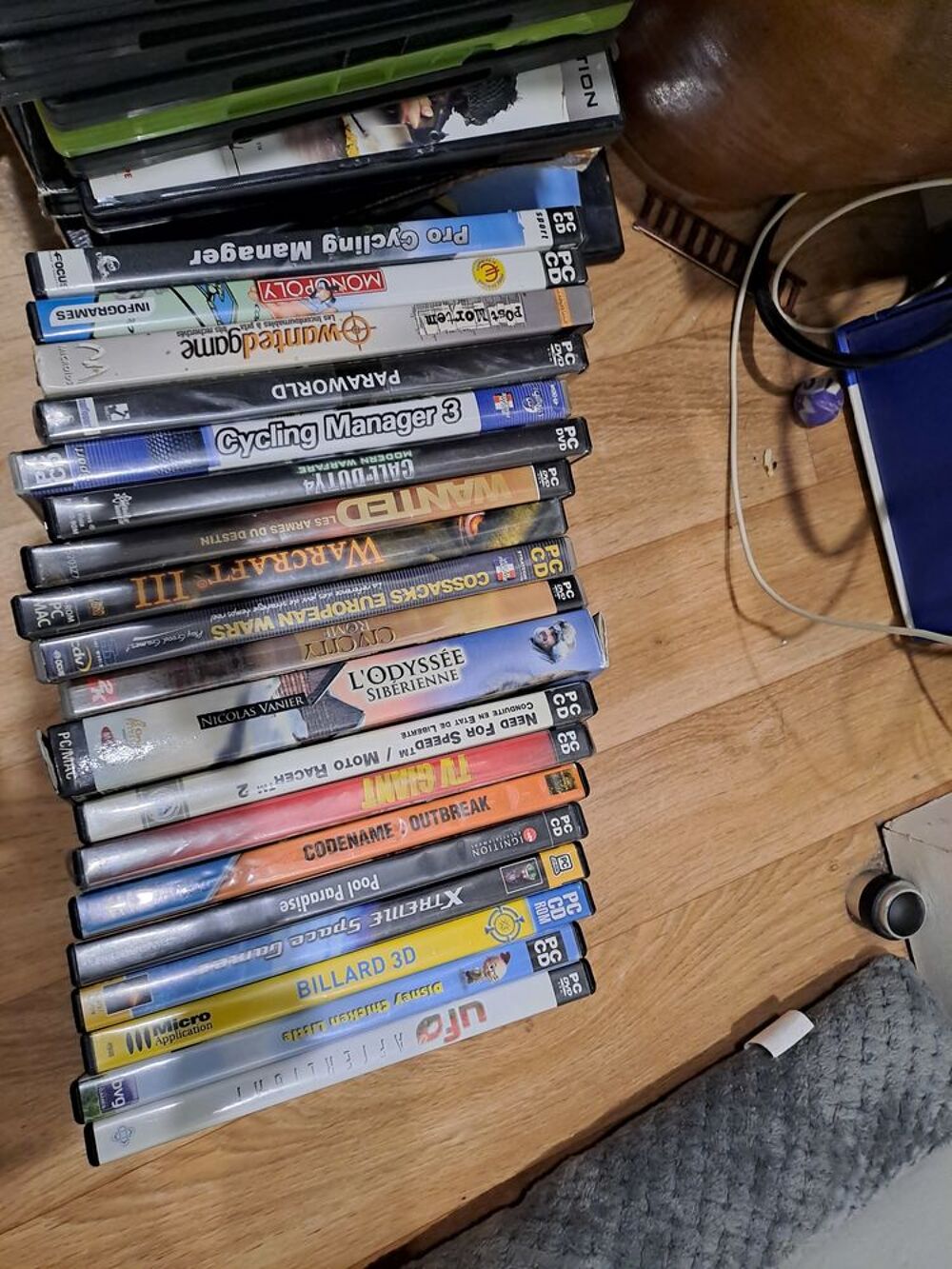 Lot de jeux pc-rom et dvd films Consoles et jeux vidéos
