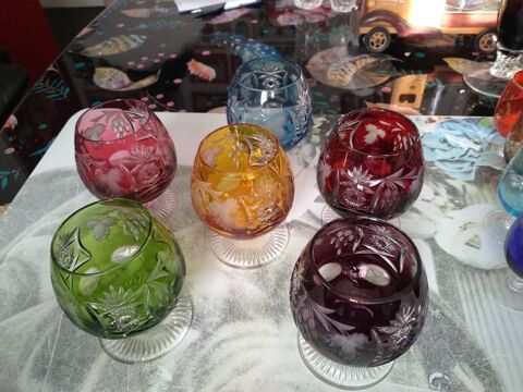 6 verres en cristal et en couleur NACHTMANN  250 250 Athis-Mons (91)