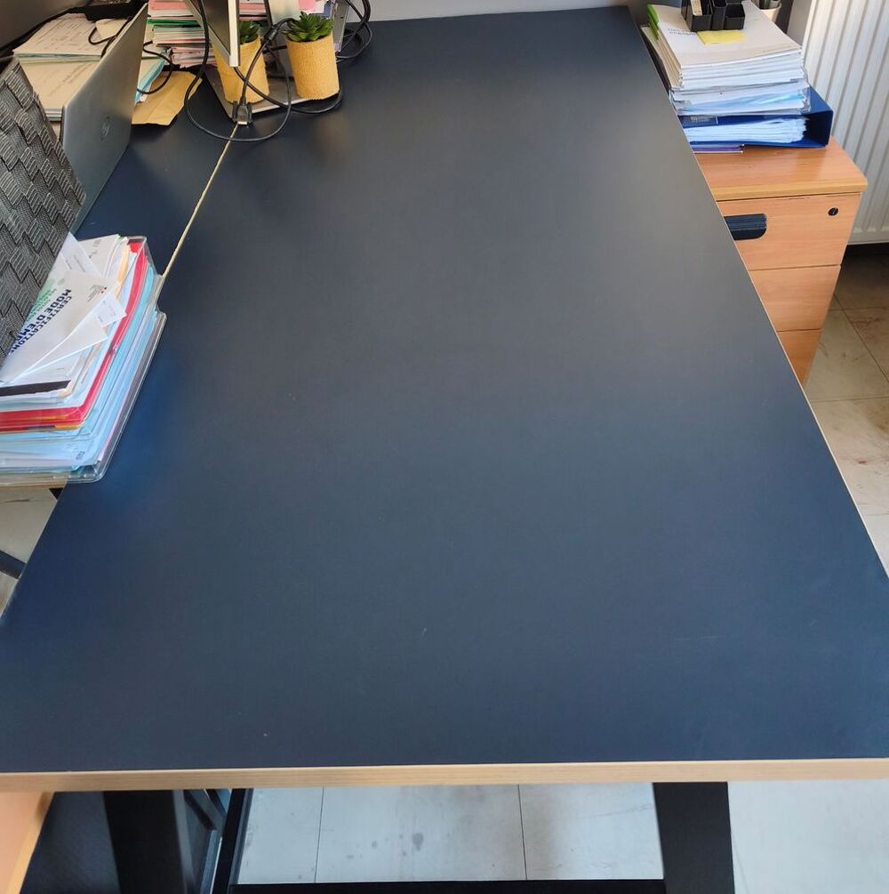 Bureau plateau bois pieds m&eacute;tal noir Meubles