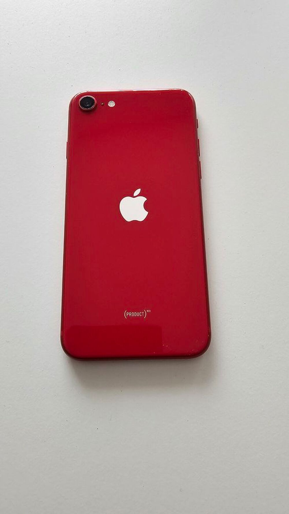 Iphone SE 2020 rouge 64go
D&eacute;bloqu&eacute; tout op&eacute;rateur 
&Eacute;tat neuf Téléphones et tablettes