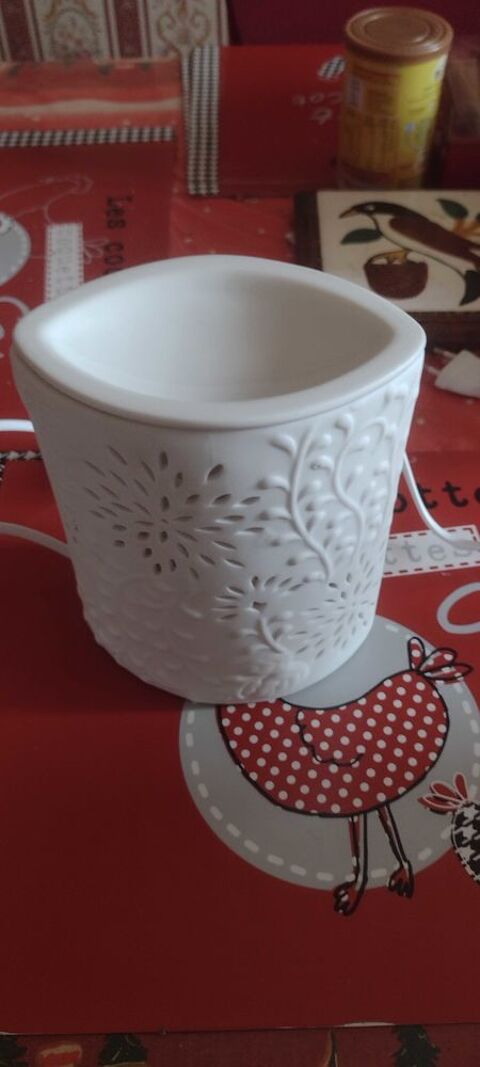 lampe diffuseur de parfum 15 Angoulême (16)