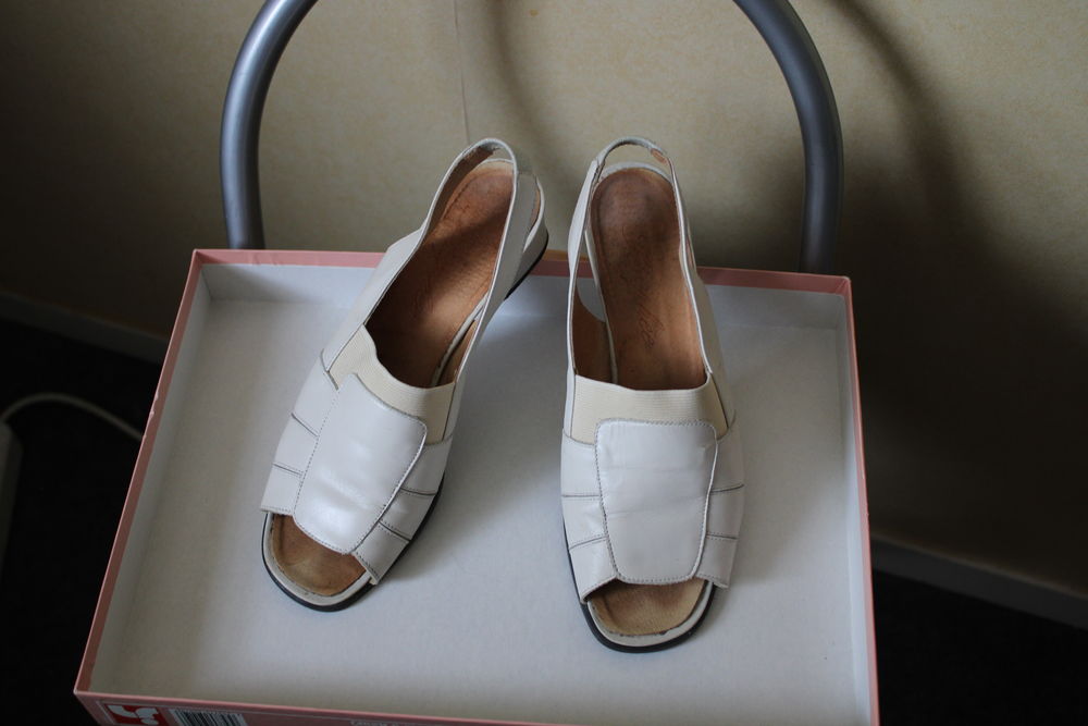 chaussure femme en cuir vintage Chaussures
