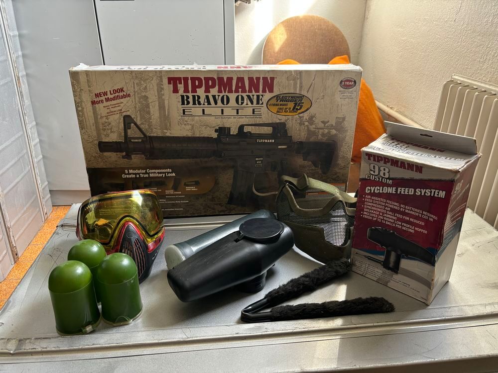 Lot de Paintball et accessoires Sports