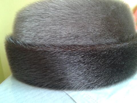 Calot homme en vison dans sa boite �tat neuf  80 Dijon (21)