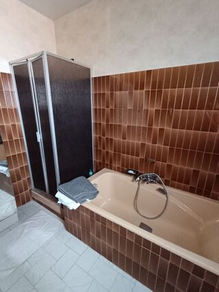  Maison  vendre 8 pices 137 m