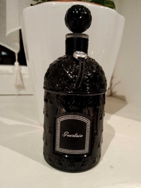 Flacon de parfum Guerlain 125 Svrac-d'Aveyron (12)