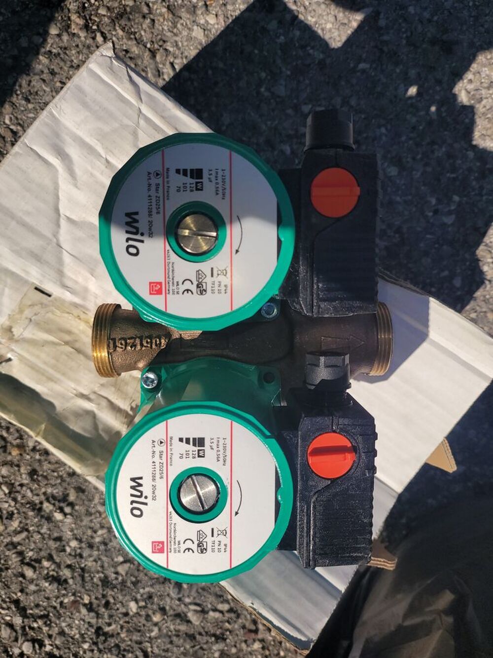  Circulateur eau chaude Pompe à rotor noyé avec raccord filet 
