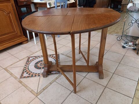 Table pliante en chêne massif 110 Melun (77)