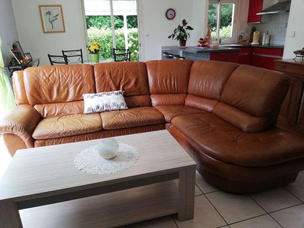 a vendre canap&eacute; en cuir 5 p Meubles