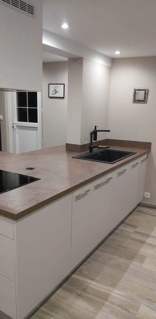  Maison � vendre 5 pi�ces 198 m� Laruscade