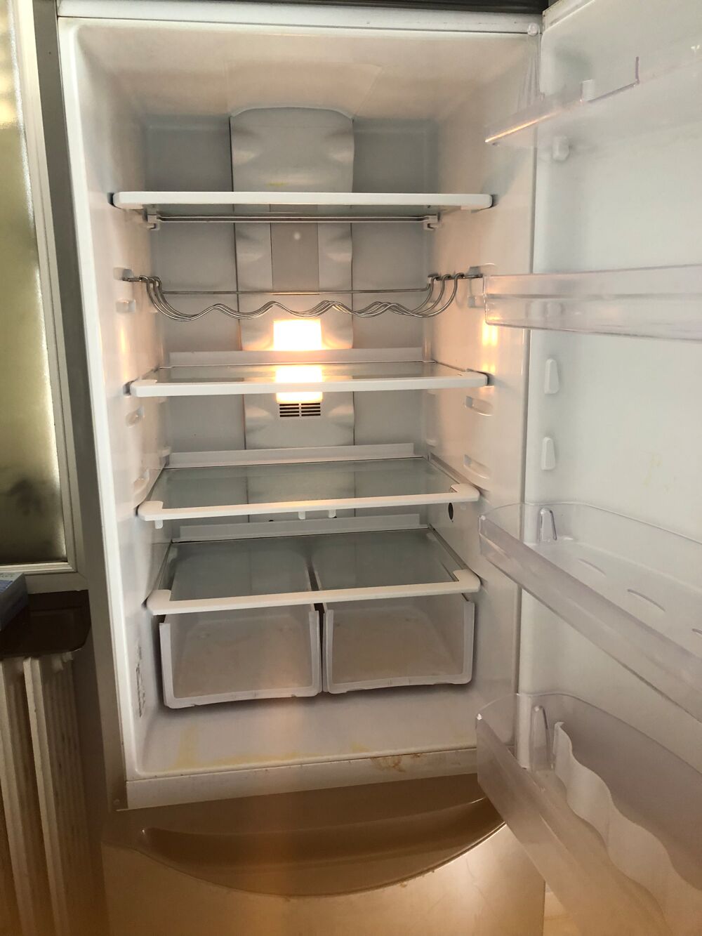 Frigo cong&eacute;lateur hotpoint ariston Electromnager