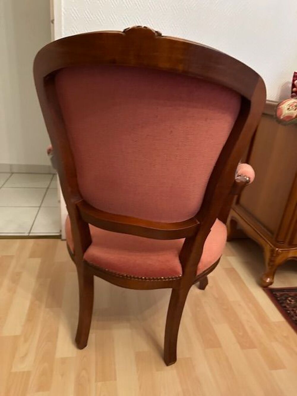 Fauteuil Style LOUIS XV finition Bois Merisier comme Neuf Meubles