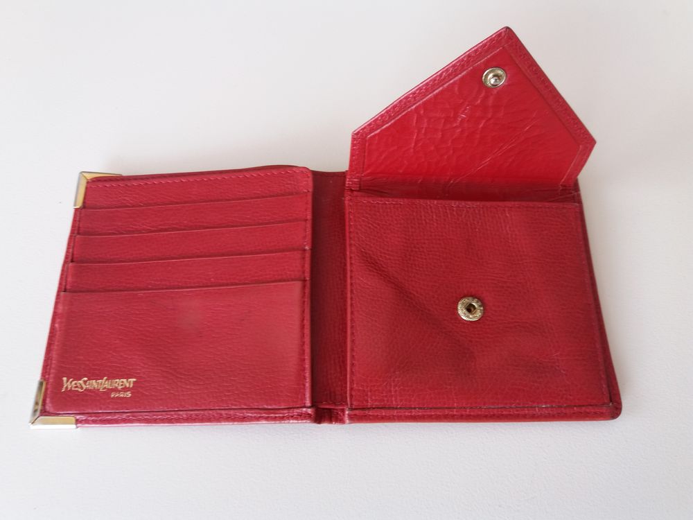portefeuille cuir rouge YSL Maroquinerie