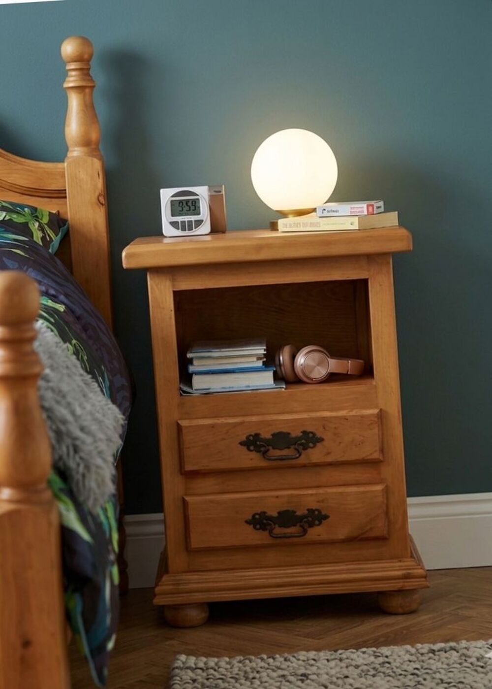 chambre 140 pin massif -Etat neuf Meubles